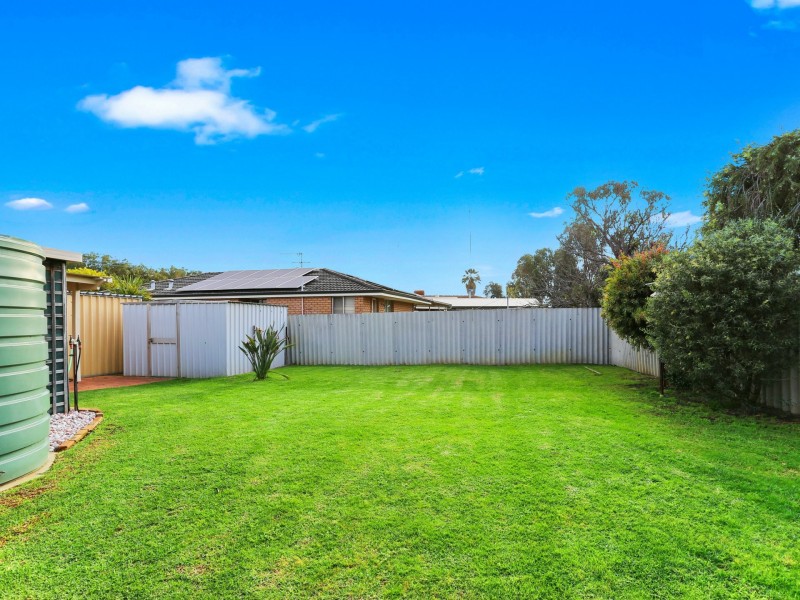 23 Young Street, Harvey WA 6220