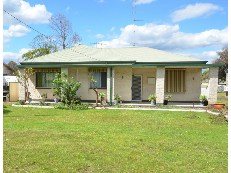 7 KIDSON STREET, Harvey WA 6220