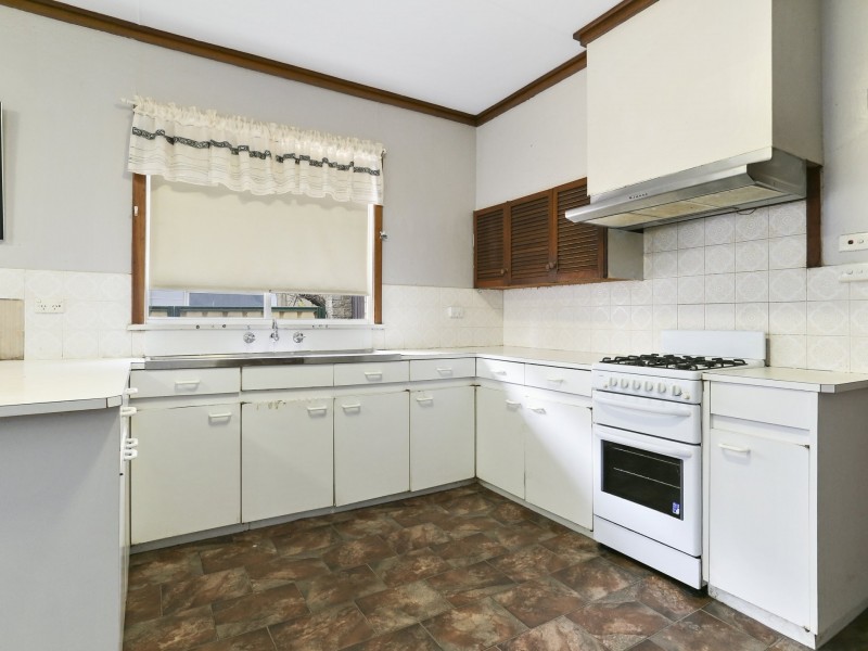 7 KIDSON STREET, Harvey WA 6220