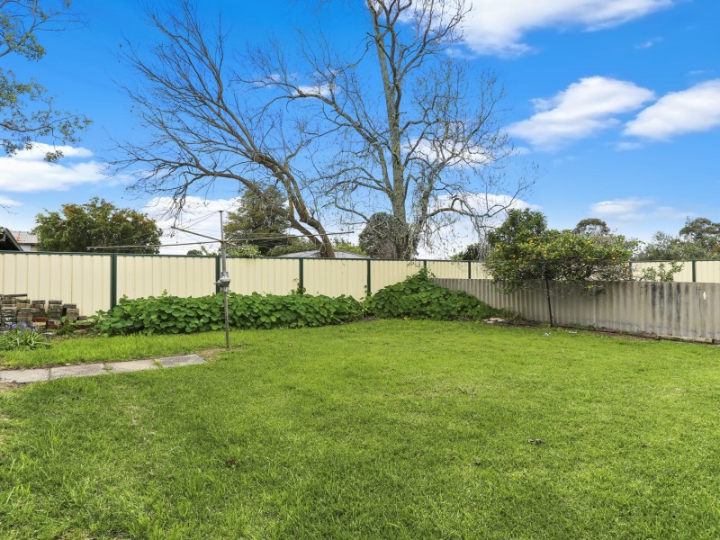 7 KIDSON STREET, Harvey WA 6220