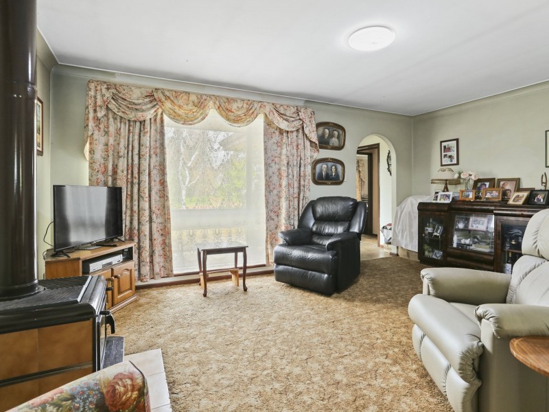 82 Herbert Road, Harvey WA 6220