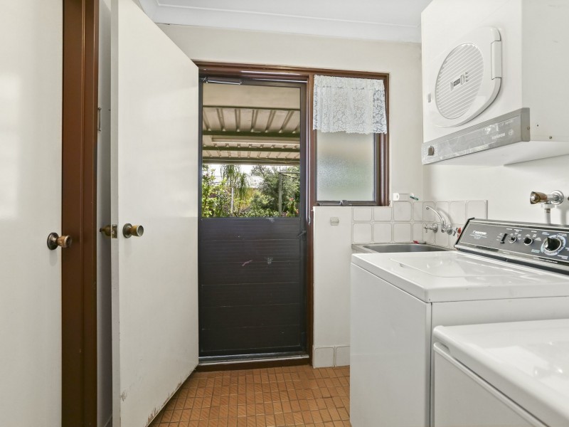 82 Herbert Road, Harvey WA 6220