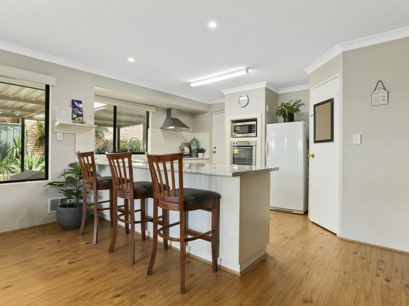 54 Herbert Road, Harvey WA 6220