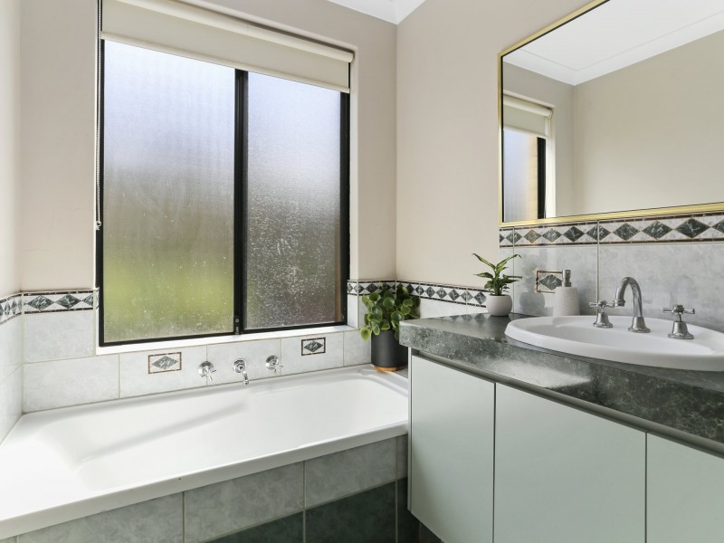 54 Herbert Road, Harvey WA 6220