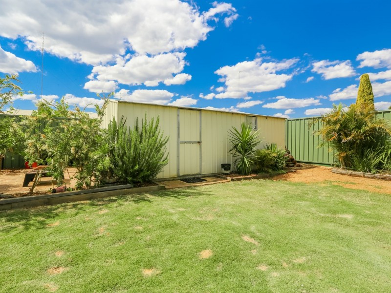 54 Herbert Road, Harvey WA 6220