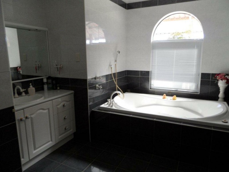 13 Third Street, Harvey WA 6220