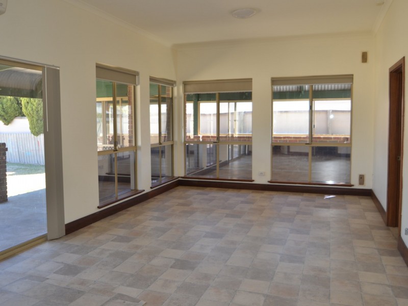 3 third Street, Harvey WA 6220