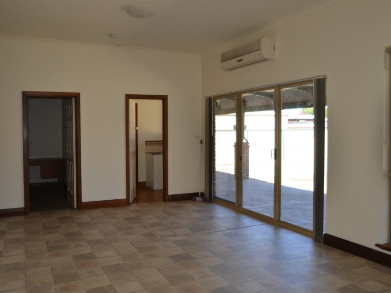 3 third Street, Harvey WA 6220