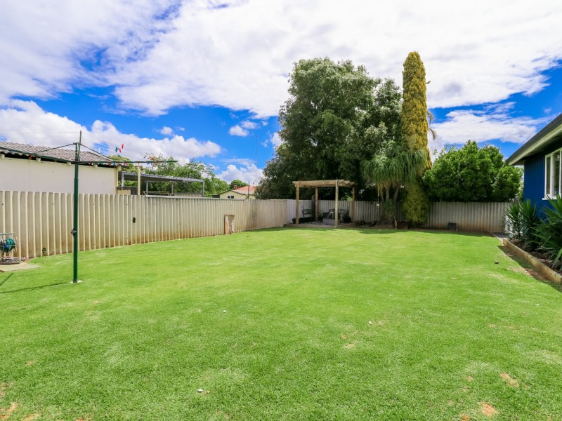 16 Palmer Street, Harvey WA 6220