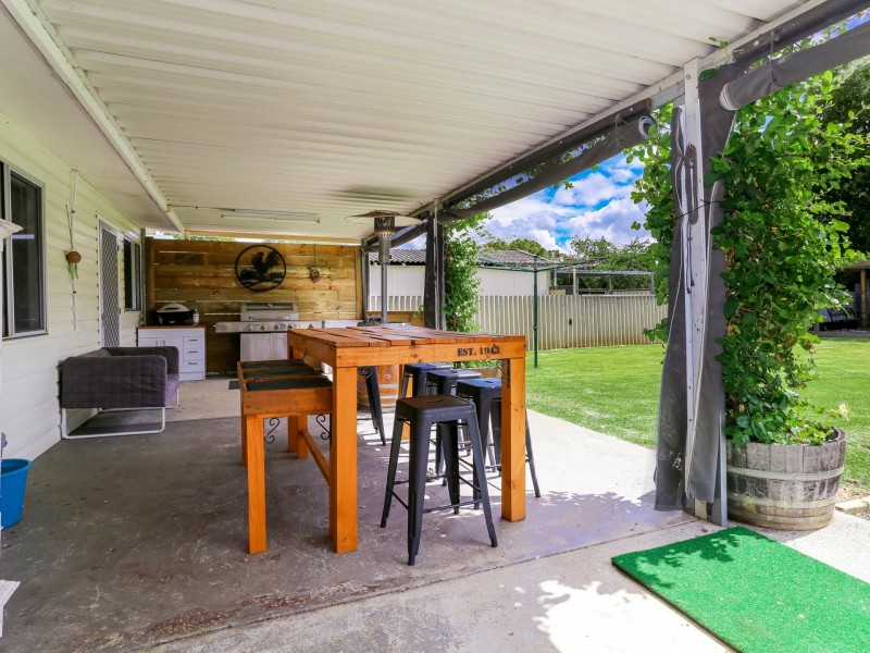 16 Palmer Street, Harvey WA 6220