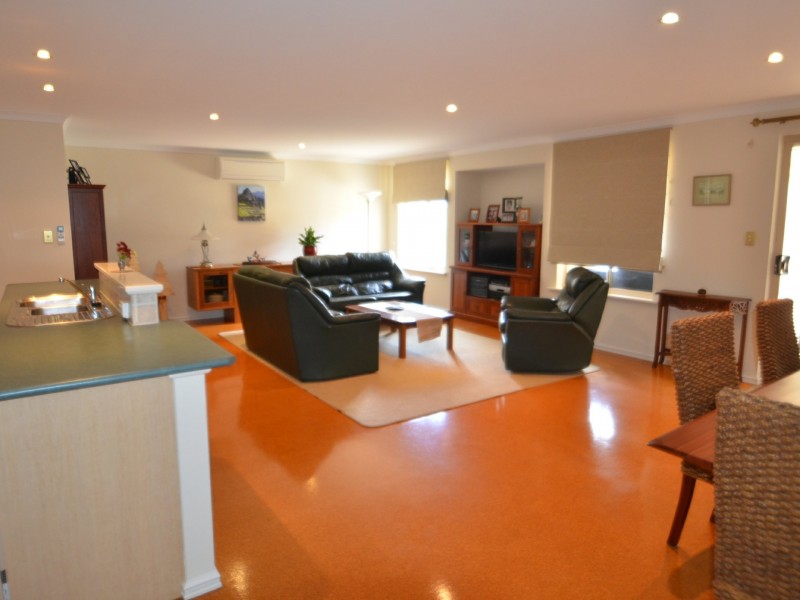20 Whistler Way, Harvey WA 6220