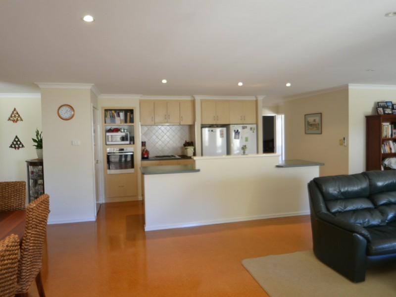 20 Whistler Way, Harvey WA 6220