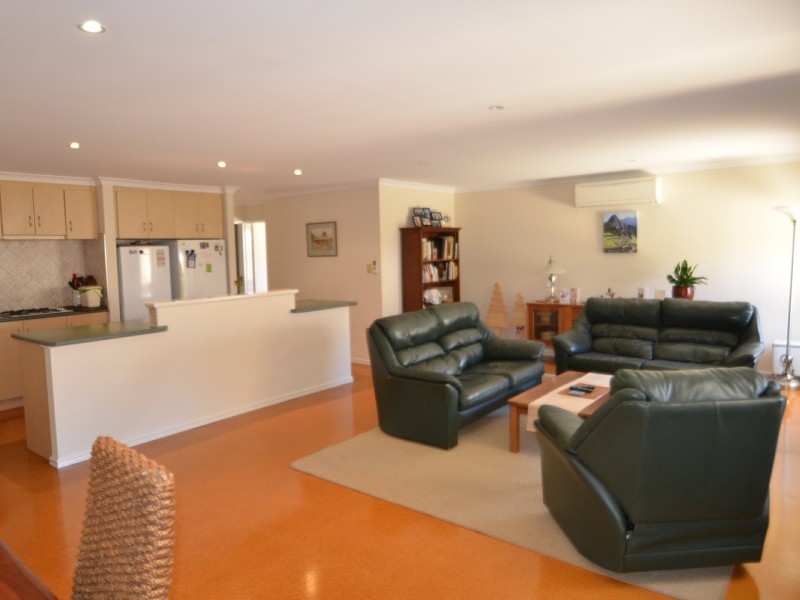 20 Whistler Way, Harvey WA 6220