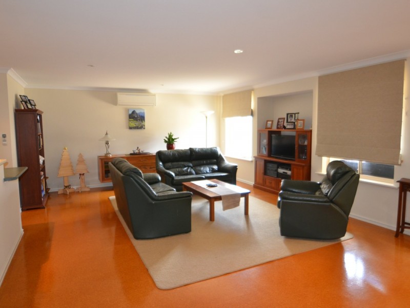20 Whistler Way, Harvey WA 6220
