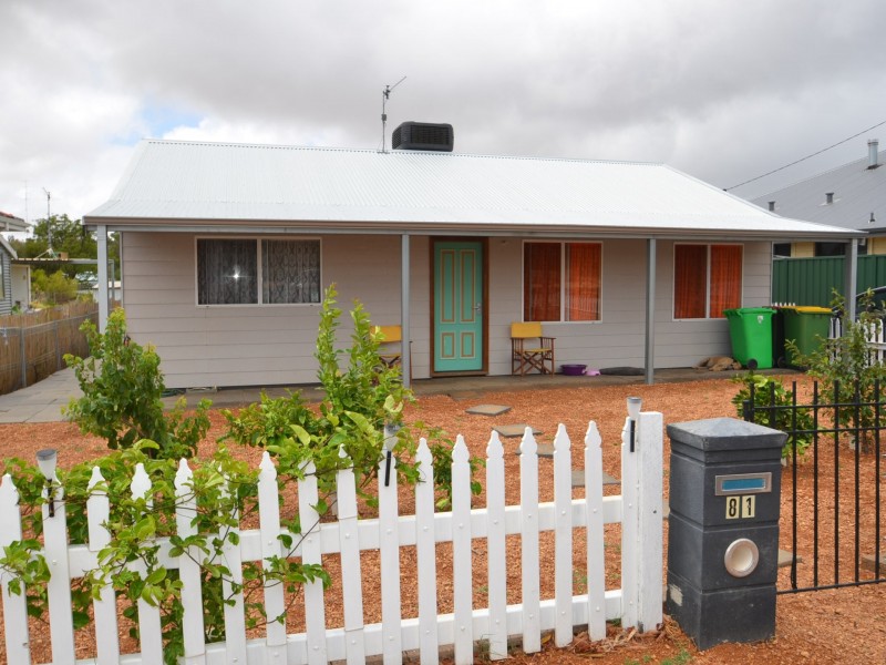 81 Johnston Road, Yarloop WA 6218