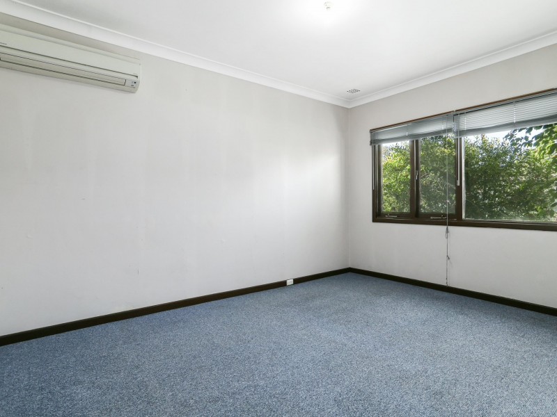 4 Merriedale Crescent, Harvey WA 6220