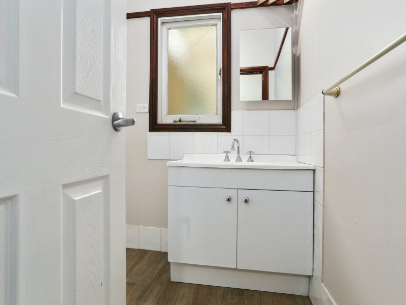 4 Merriedale Crescent, Harvey WA 6220