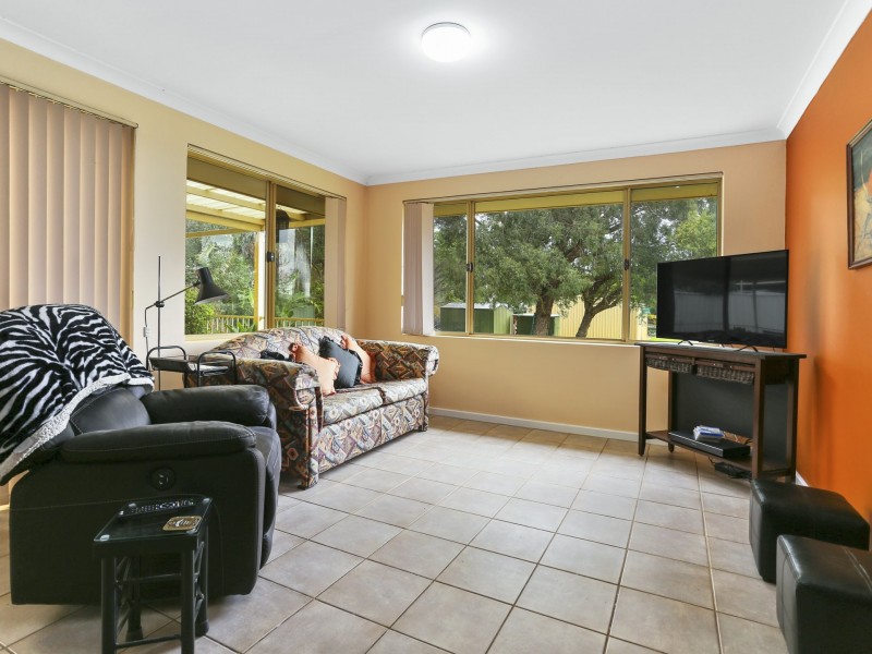 13 Jefferies Way, Warawarrup WA 6220