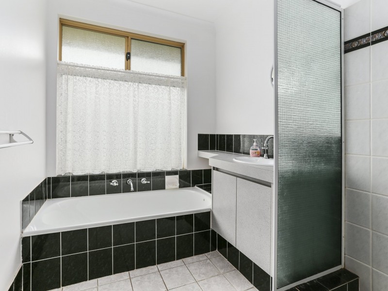 13 Jefferies Way, Warawarrup WA 6220