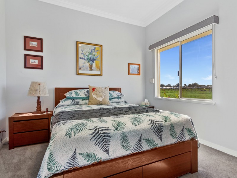 4A Centennial Avenue, Harvey WA 6220