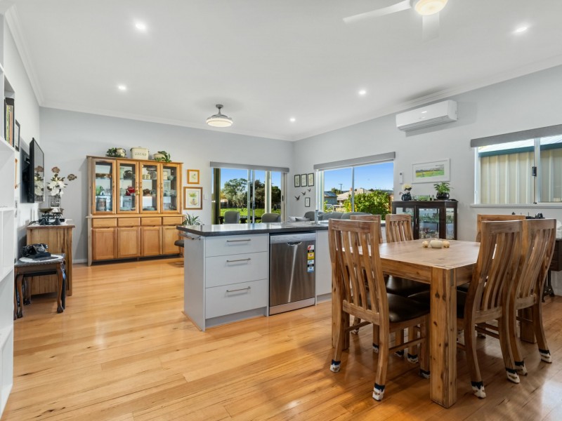 4A Centennial Avenue, Harvey WA 6220