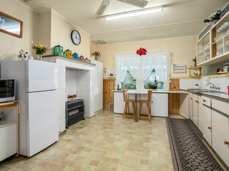 22 Harvey Street, Harvey WA 6220