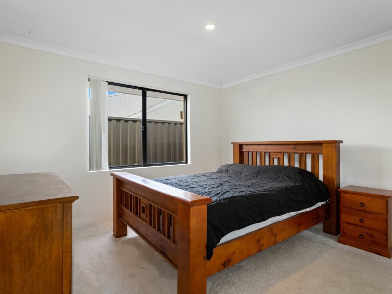 32 Hinge Road, Harvey WA 6220