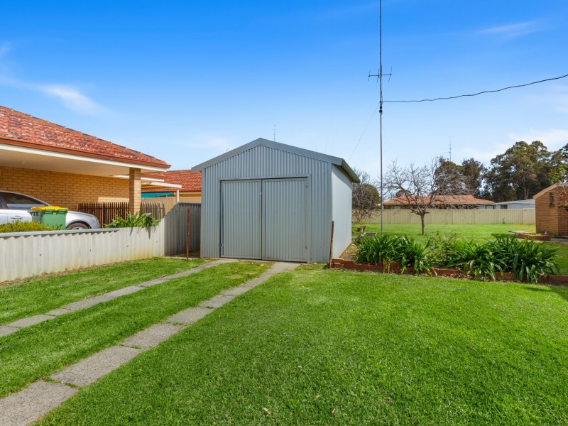 39 Hayward Street, Harvey WA 6220