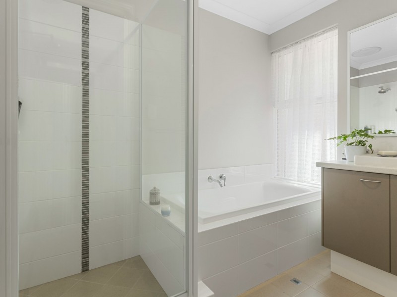 4 Boschetti Street, Harvey WA 6220