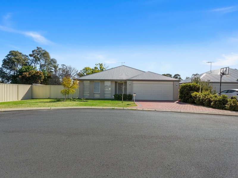 4 Boschetti Street, Harvey WA 6220