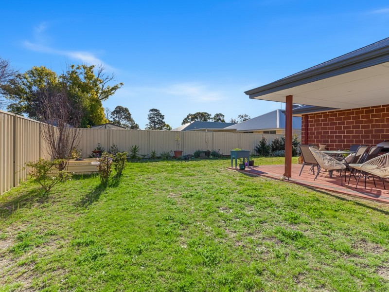4 Boschetti Street, Harvey WA 6220
