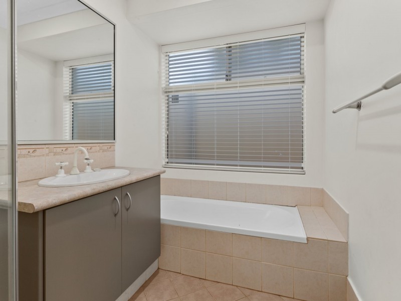 12 Triller Road, Harvey WA 6220