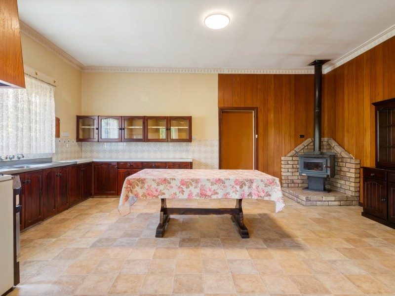 5 Buckby Road, Harvey WA 6220