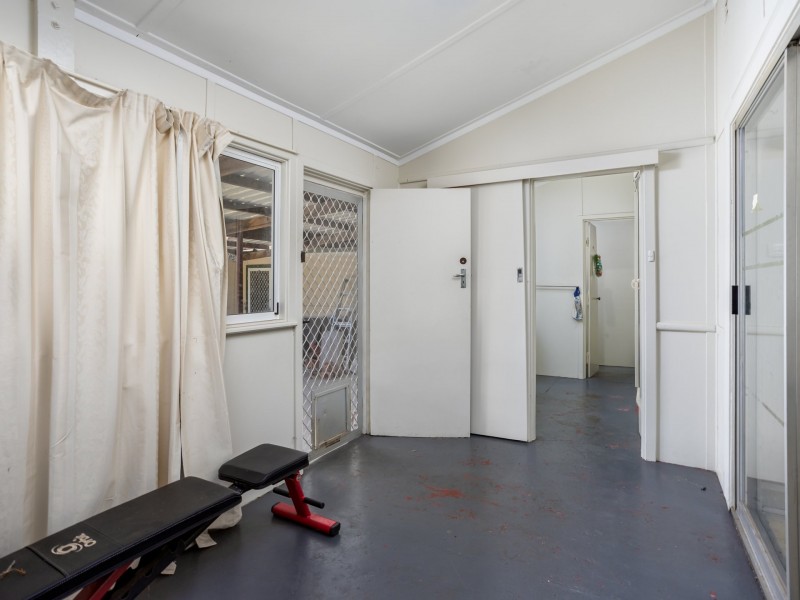 11 Buckby Road, Harvey WA 6220