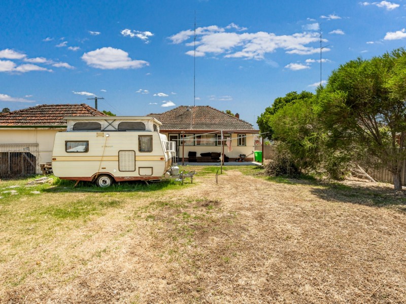 11 Buckby Road, Harvey WA 6220