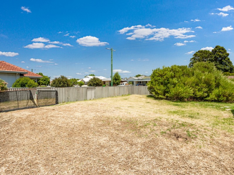 11 Buckby Road, Harvey WA 6220