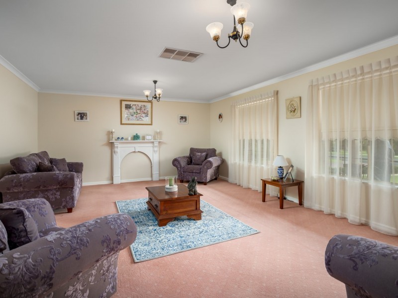 27 King Street, Harvey WA 6220