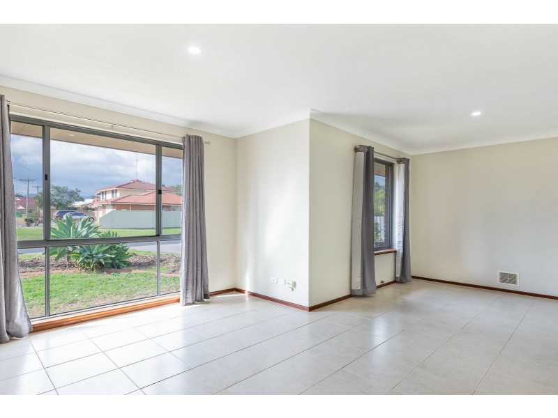 9 Young Street, Harvey WA 6220