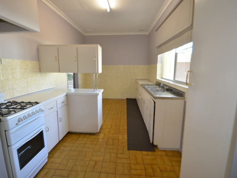 122 Young Street, Harvey WA 6220