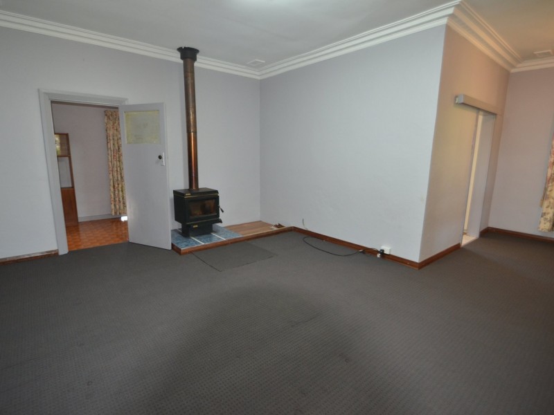 122 Young Street, Harvey WA 6220