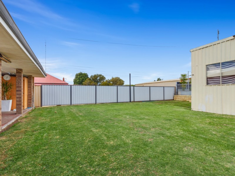 1 Centennial Avenue, Harvey WA 6220