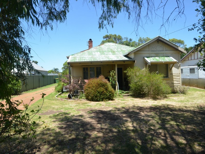 69 King Street, Harvey WA 6220