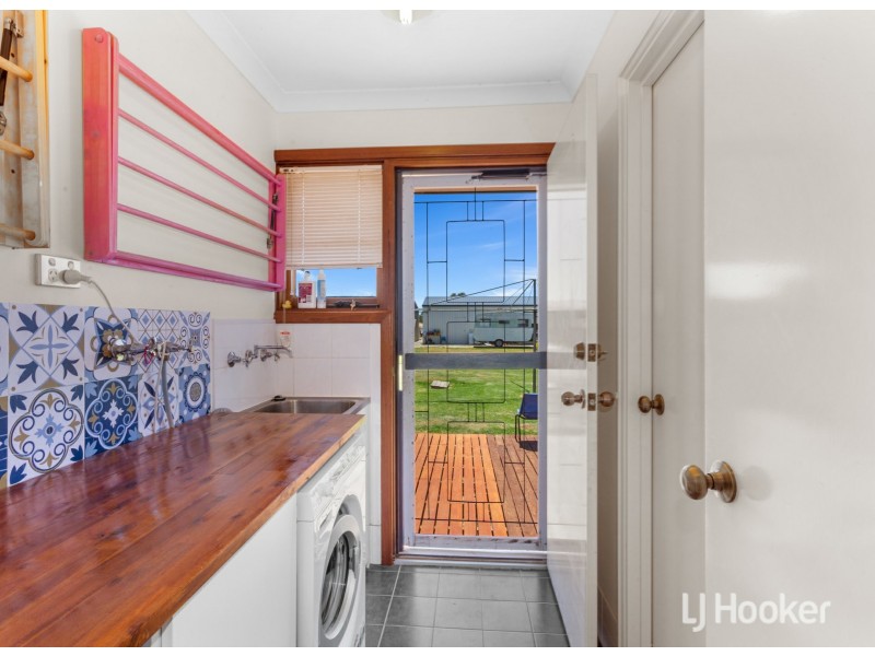 8 Vernon Street, Cookernup WA 6220