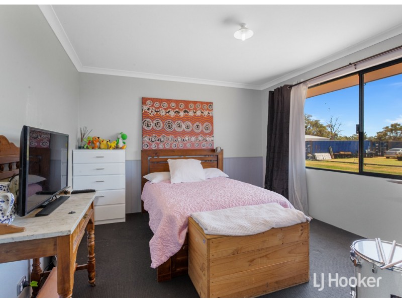 8 Vernon Street, Cookernup WA 6220