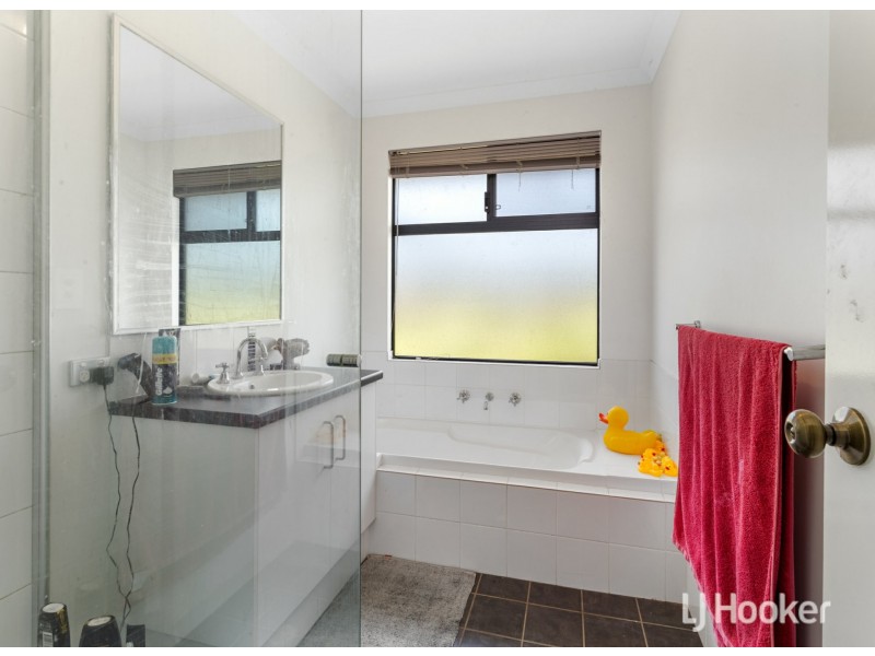 8 Vernon Street, Cookernup WA 6220