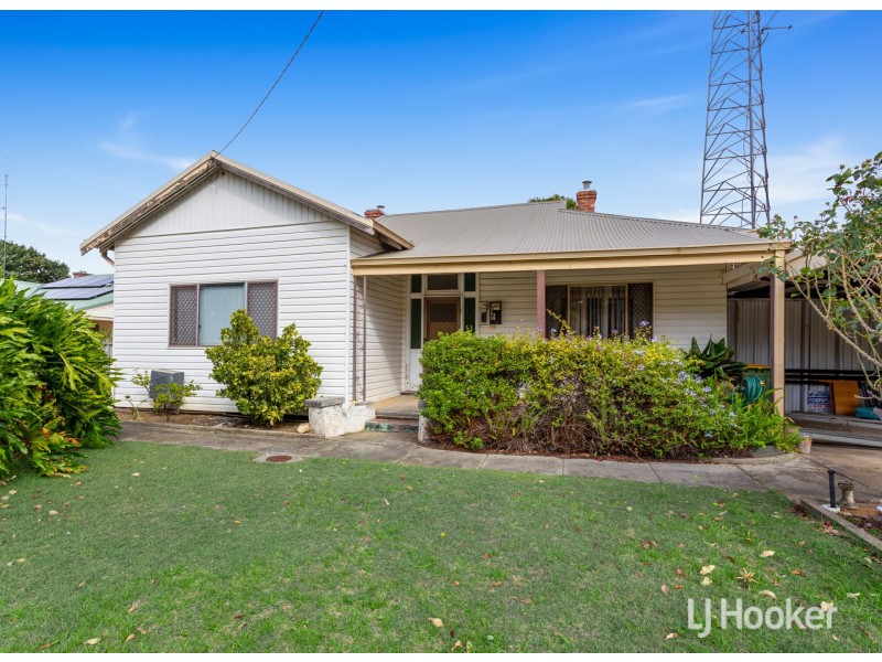 10 Herbert Road, Harvey WA 6220