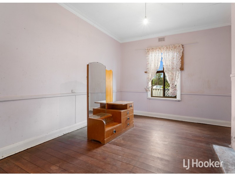 10 Herbert Road, Harvey WA 6220