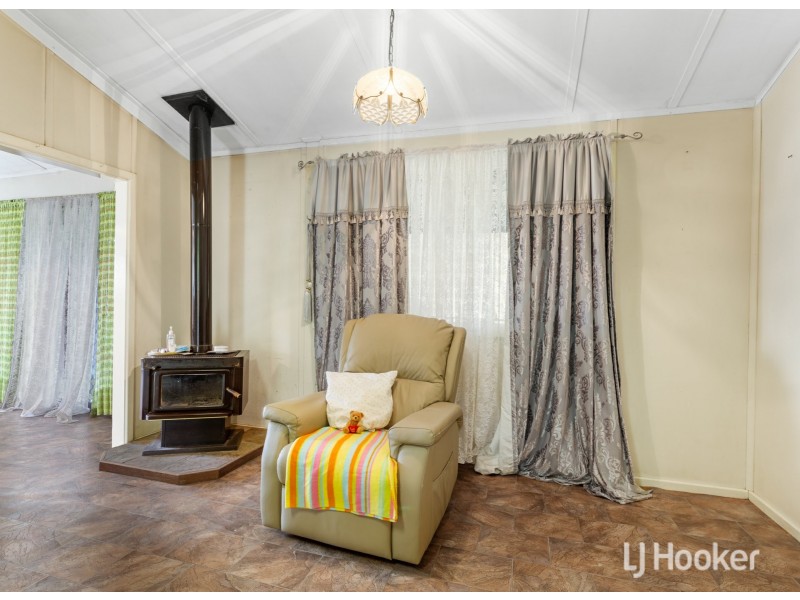 10 Herbert Road, Harvey WA 6220