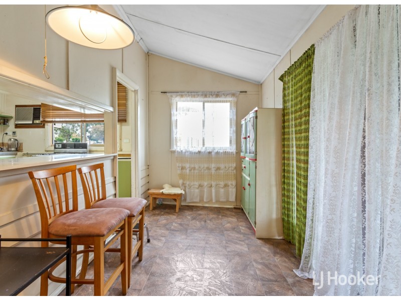 10 Herbert Road, Harvey WA 6220