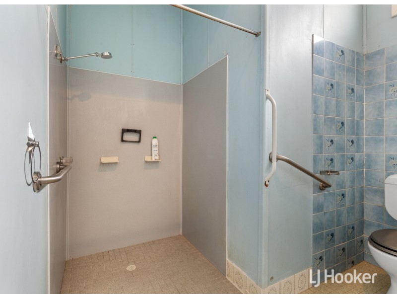 10 Herbert Road, Harvey WA 6220